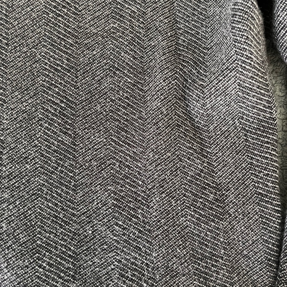 Express Sweater - Picture 3 of 3